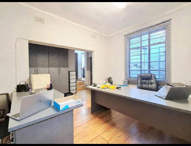 BUSINESS FOR SALE IN ALBERTON NORTH